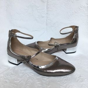 Shiny Metallic Silver Strappy Mary Janes Sz 9